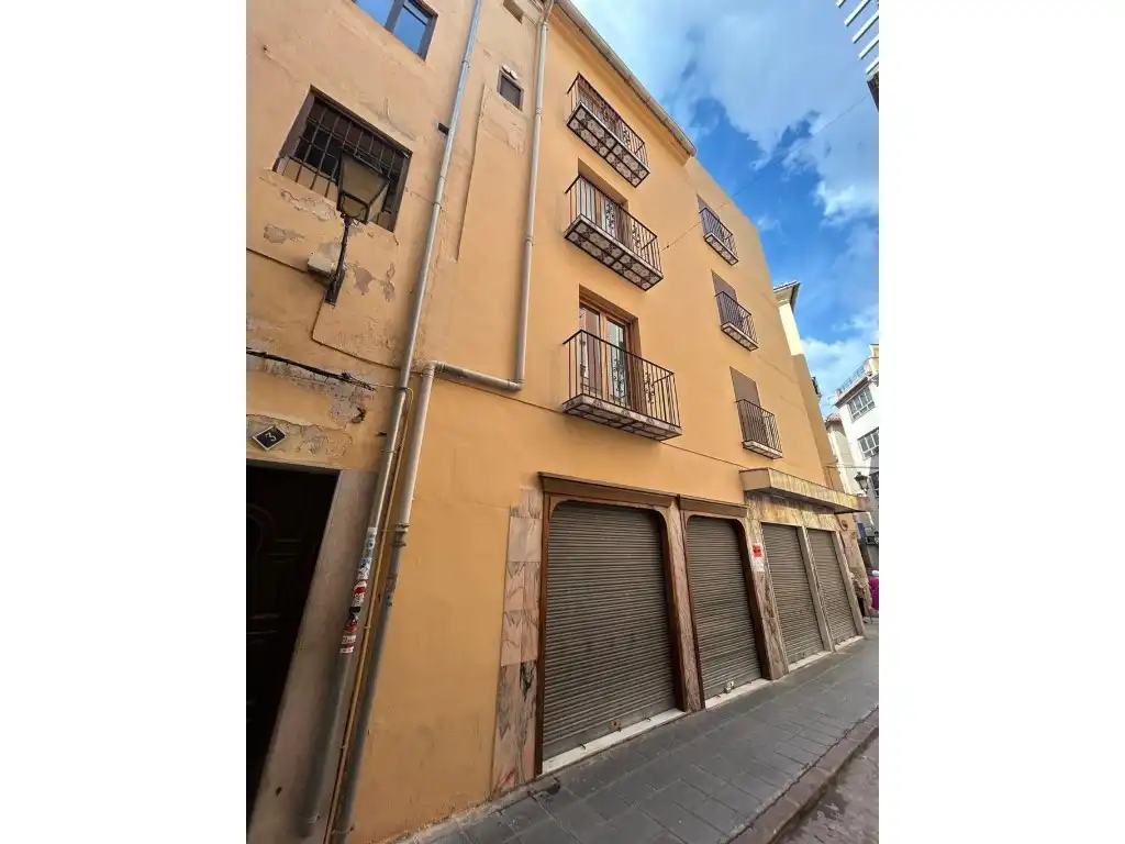 Vista exterior de Edifici en venda en Segorbe