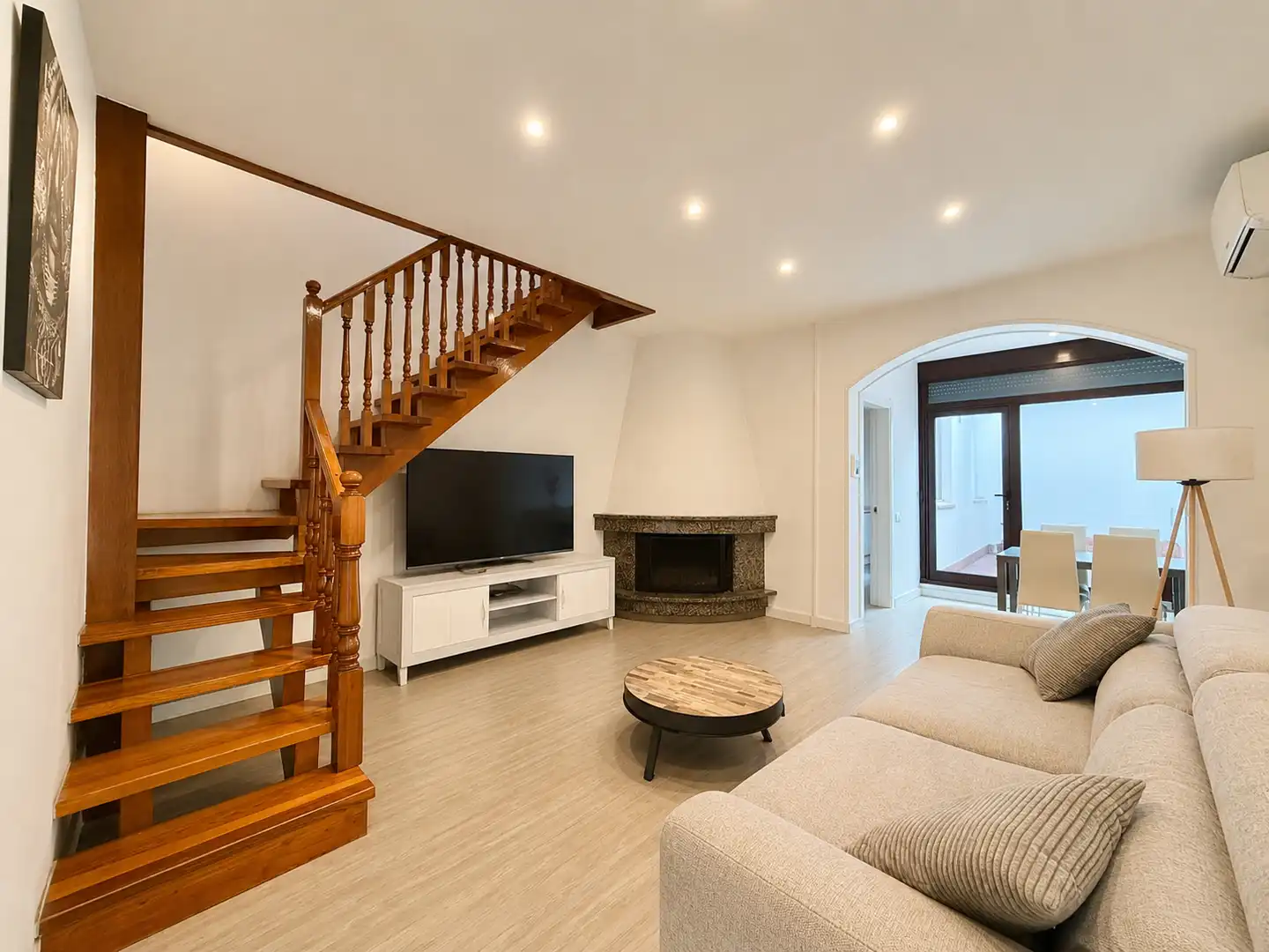 Terraced house with terrace for sale in Carrer de la Unió