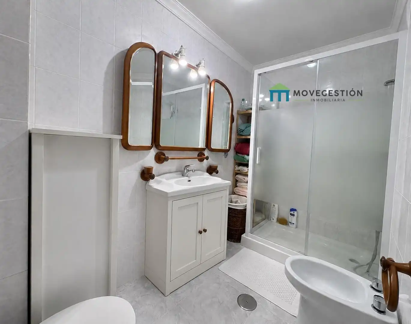 Badezimmer von Wohnung zum Verkauf in Ubrique mit Terrasse