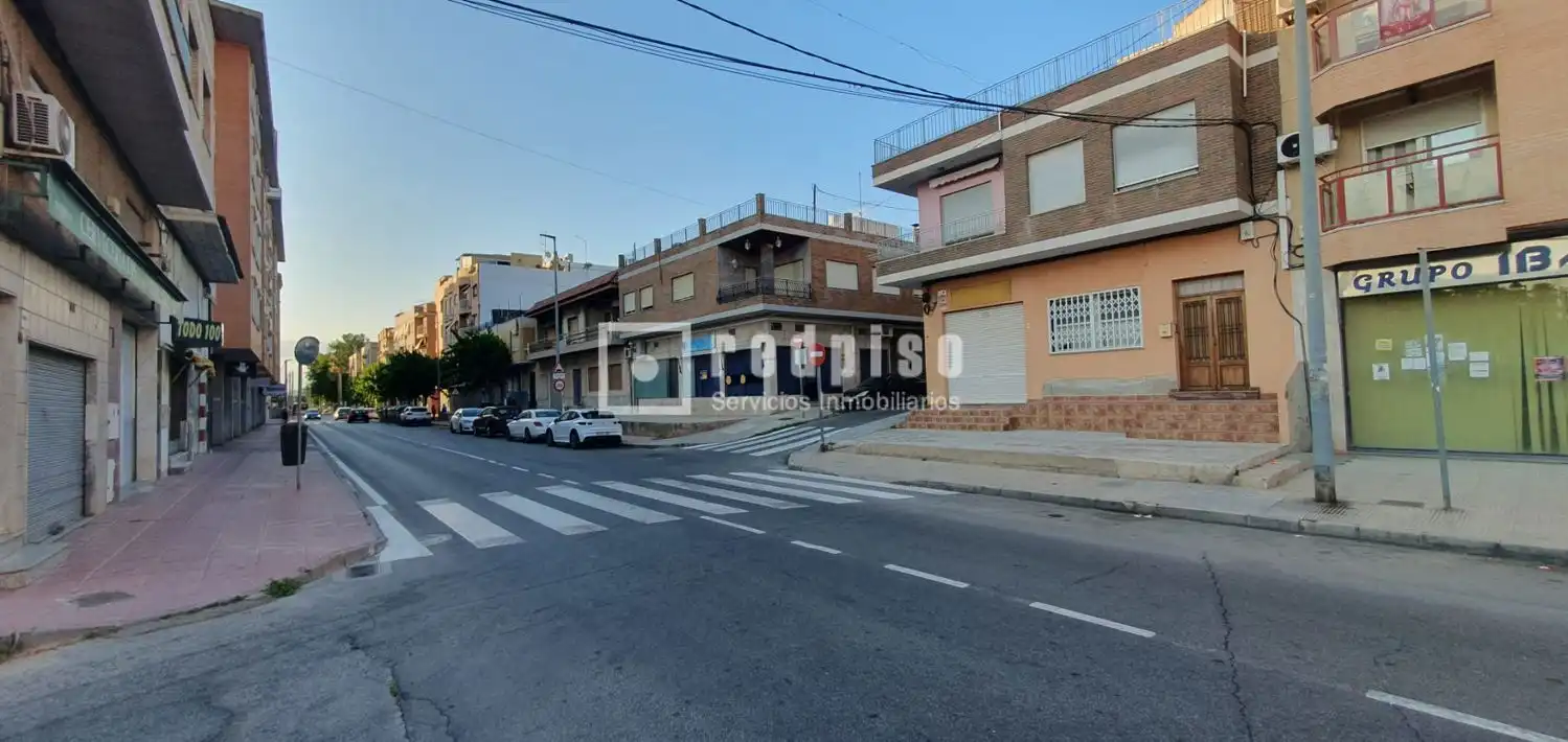 Außenansicht von Geschaftsraum zur Miete in Murcia mit Klimaanlage