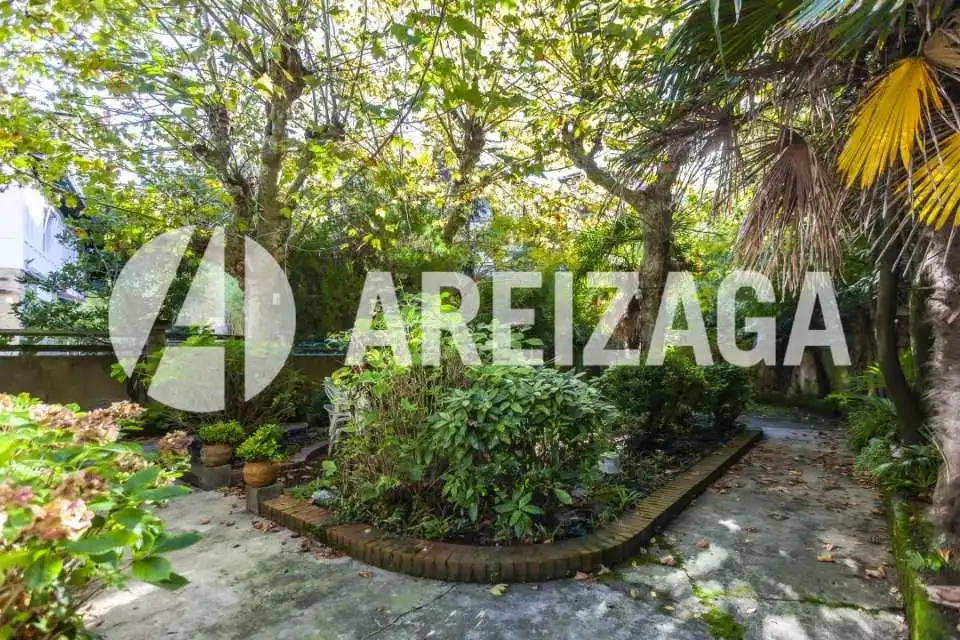 Jardín de Casa o chalet en venta en Donostia - San Sebastián  con Calefacción, Jardín privado y Terraza