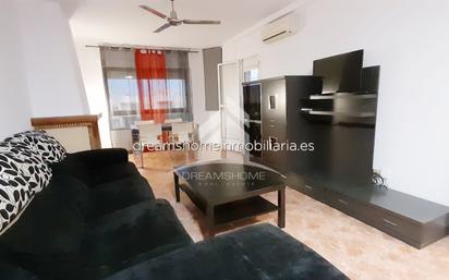 Living room of Flat for sale in  Almería Capital  with Air Conditioner, Terrace and Swimming Pool