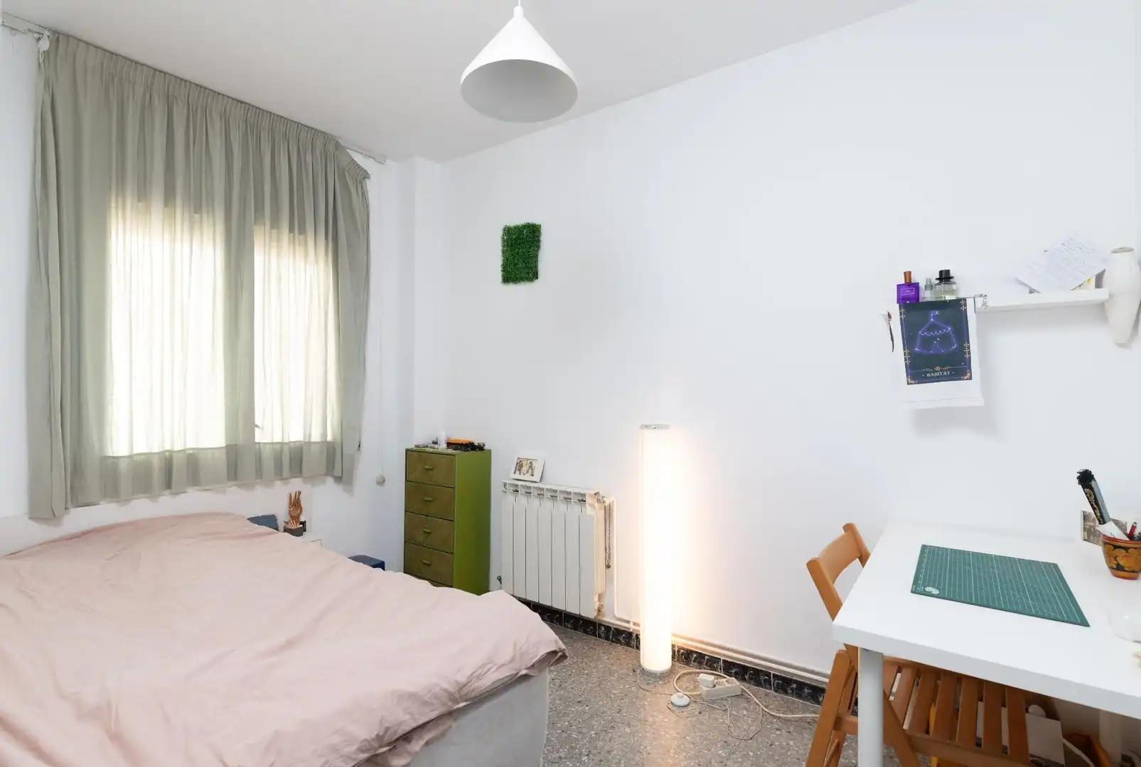 Habitación de Piso en venta en Terrassa con Aire acondicionado, Calefacción y Parquet