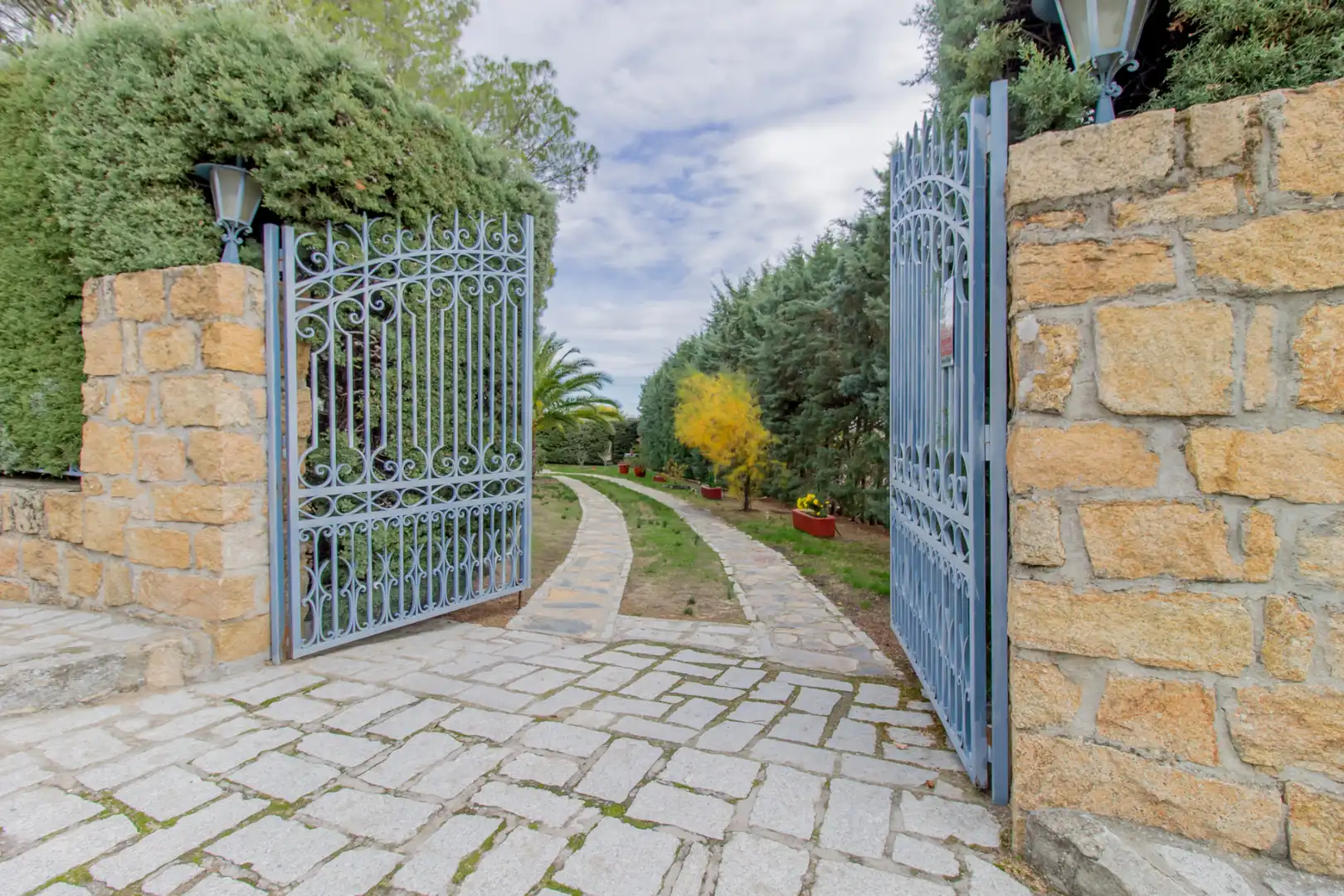 Jardí de Casa o xalet en venda en Valdemorillo amb Calefacció, Forn i Rentadora
