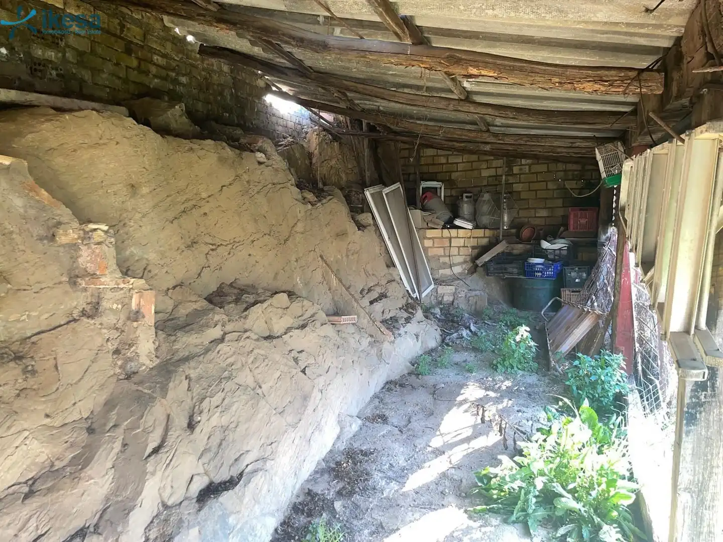 Casa adosada en venta en Constantina