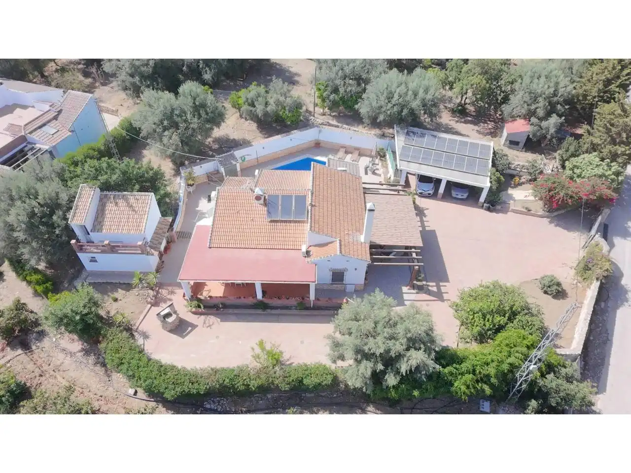 Vista exterior de Casa o xalet en venda en Periana amb Terrassa i Piscina