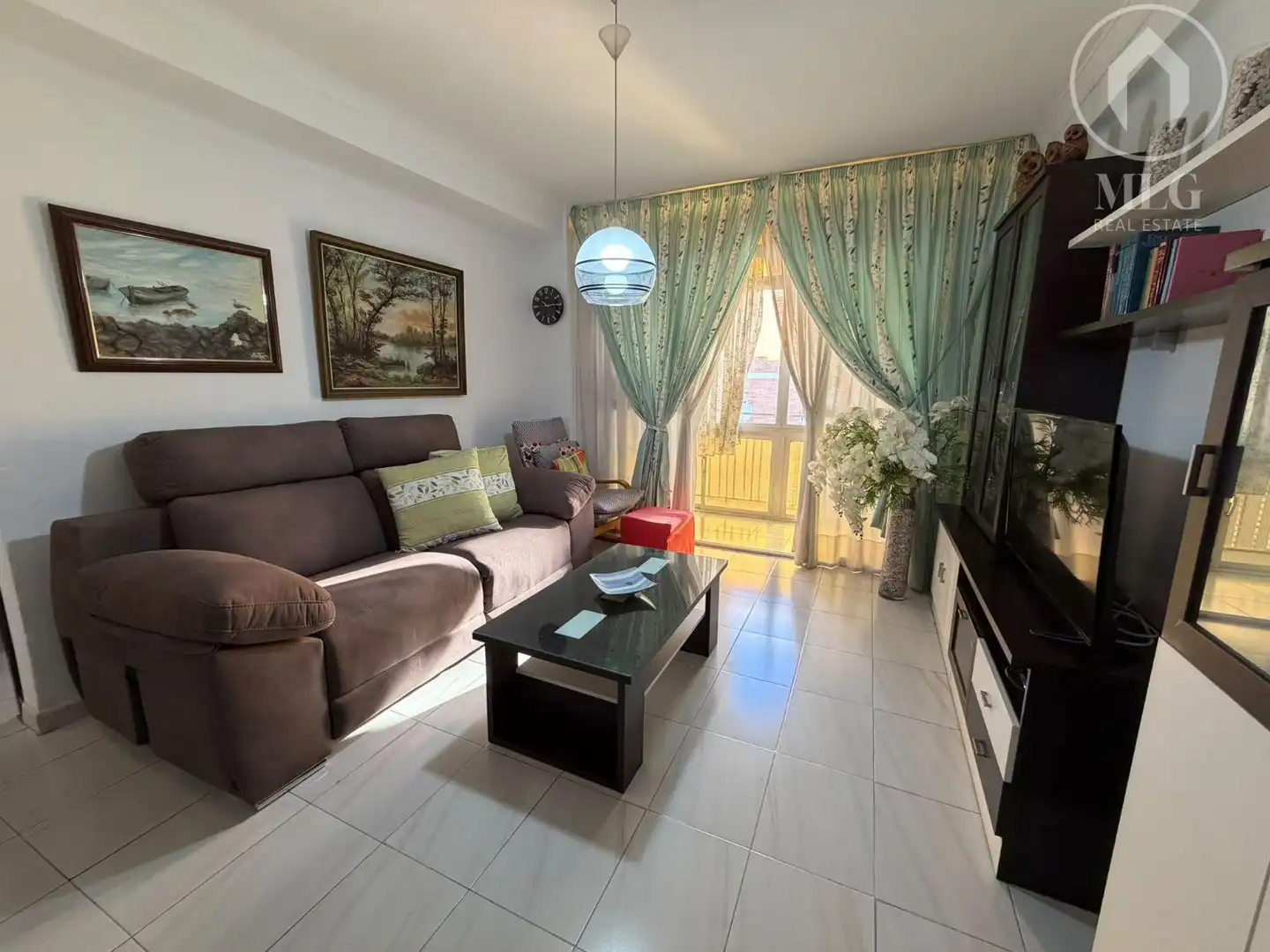 Piso con ascensor en venta en Mirapetunias