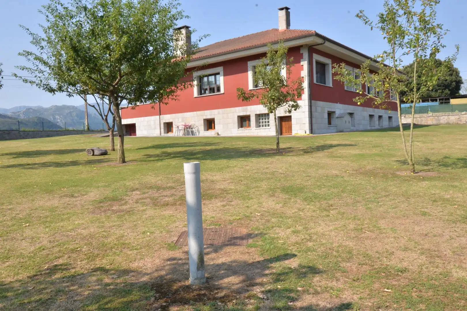 Vista exterior de Casa o chalet en venta en Oviedo  con Calefacción, Jardín privado y Terraza