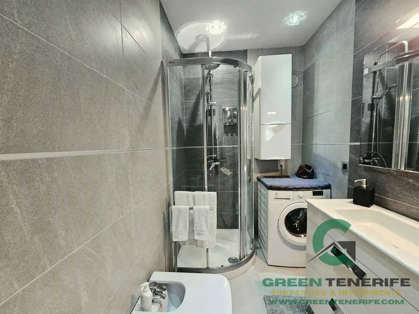 Flat with terrace for sale in Avenida Venezuela, imagen 9
