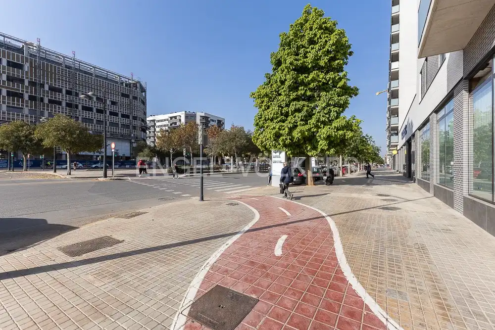 Exterior view of Flat for rent in Valencia  with Air Conditioner, Heating and Parquet flooring