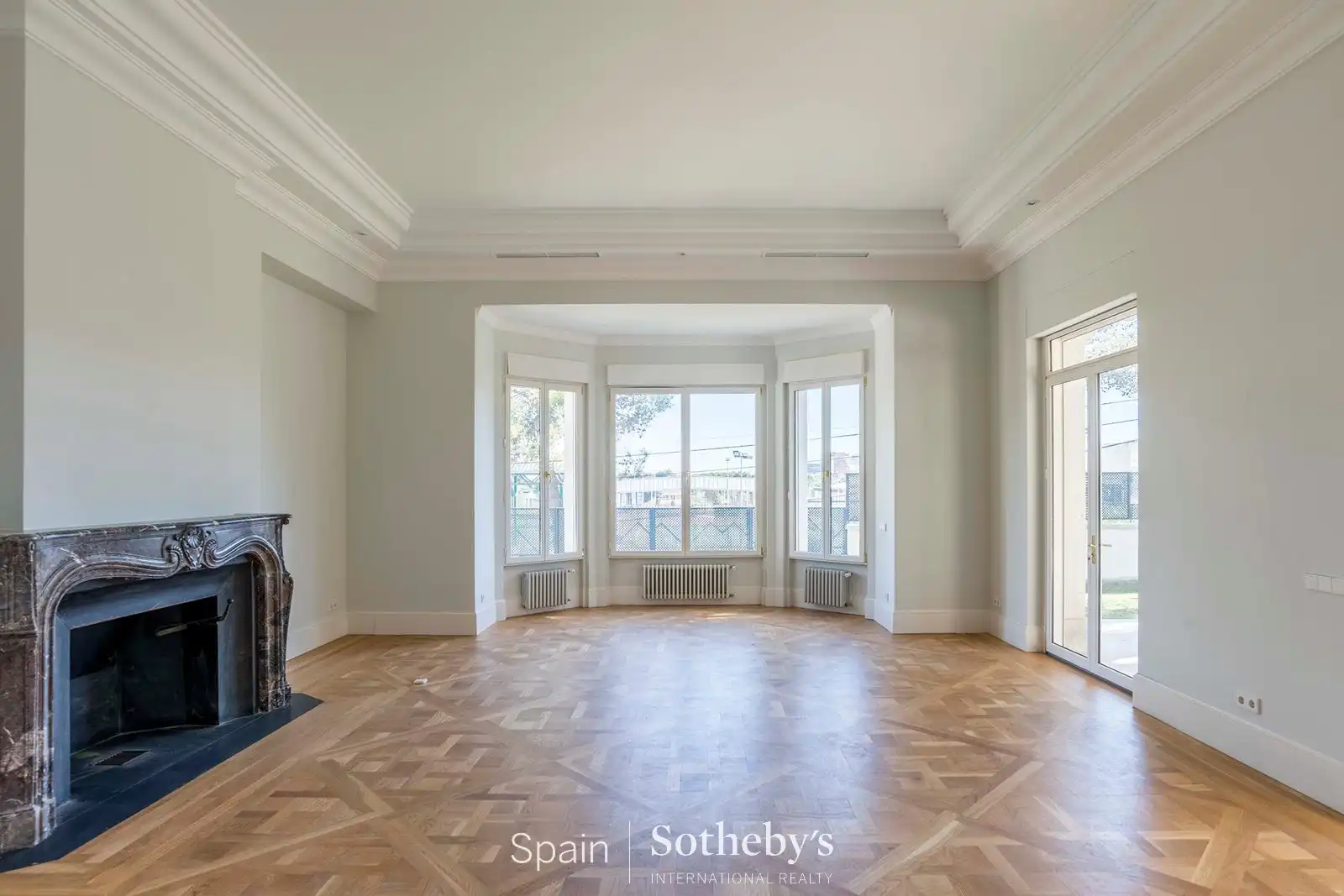 Sala de estar de Casa o chalet en venta en Madrid con Aire acondicionado, Calefacción y Jardín privado