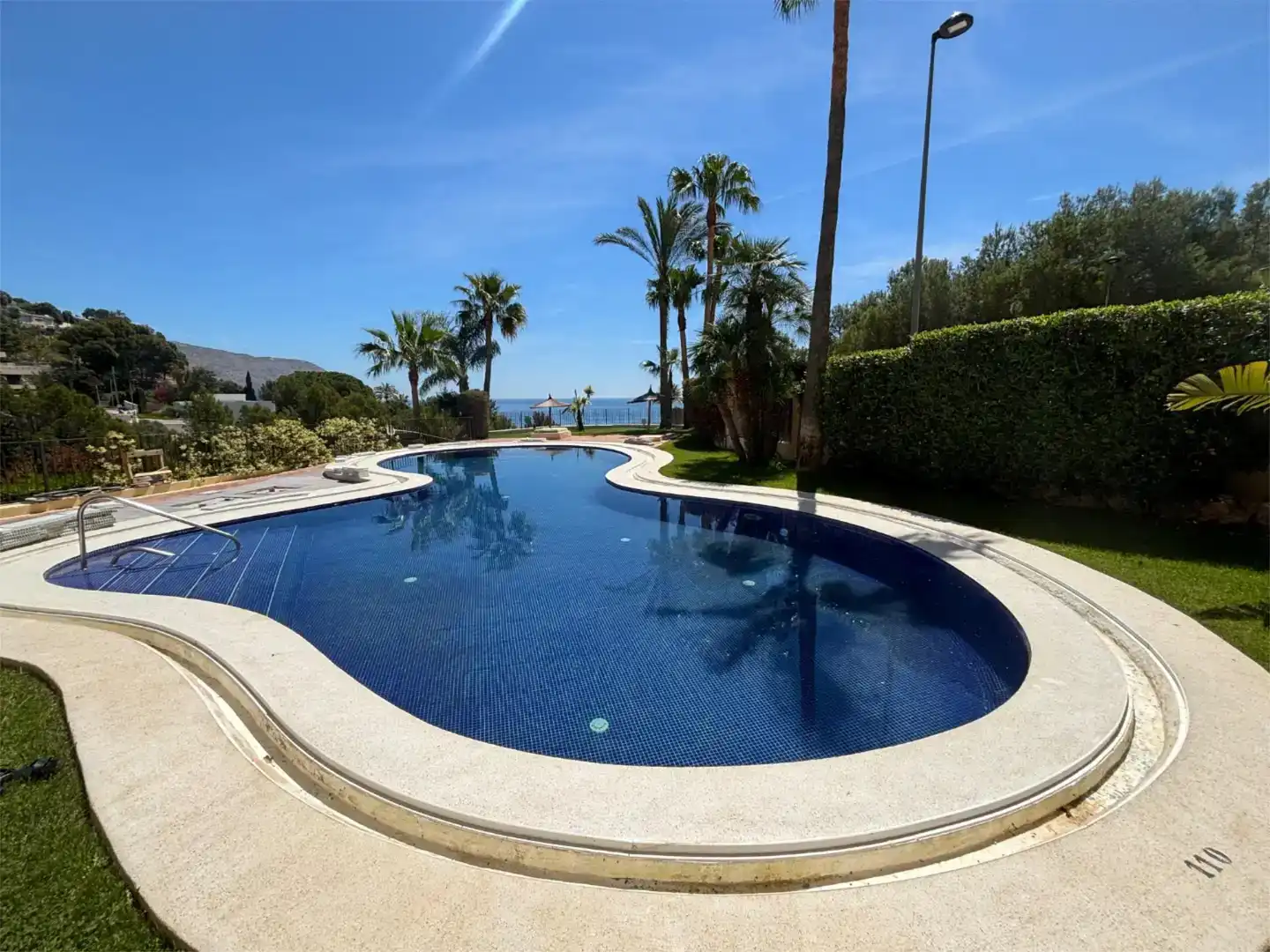 Schwimmbecken von Maisonette zur Miete in Altea mit Klimaanlage, Privatgarten und Schwimmbad