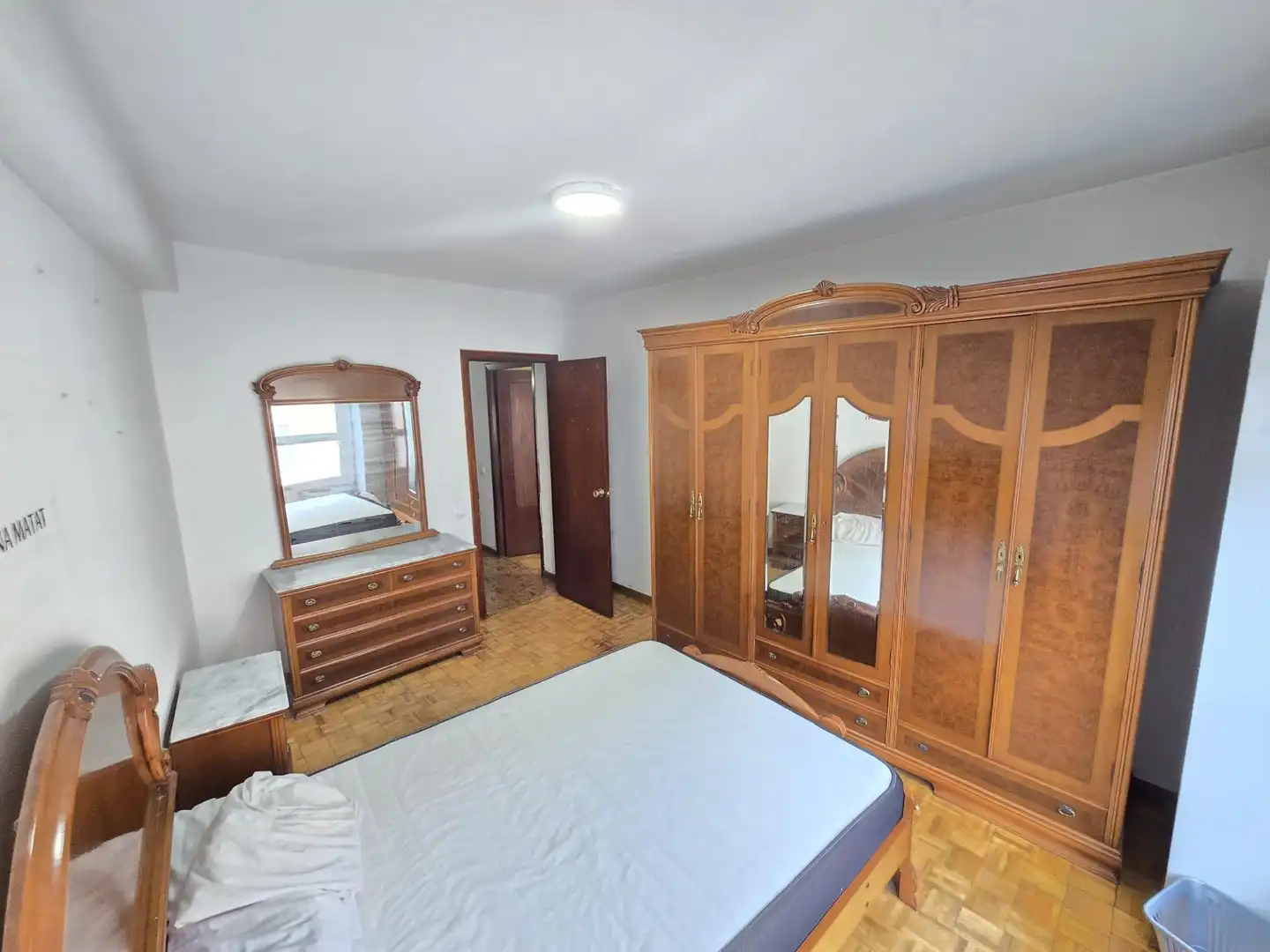 Bedroom of Flat for rent in Vigo   with Heating, Parquet flooring and Furnished
