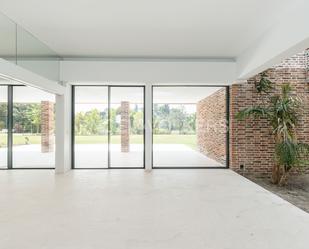 House or chalet to rent in  Madrid Capital  with Air Conditioner, Heating and Private garden