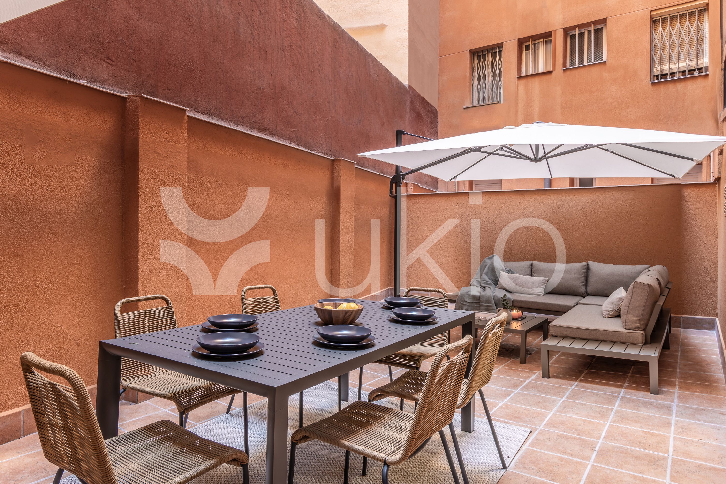Terrassa de Apartament de lloguer en  Madrid Capital amb Calefacció, Terrassa i Moblat