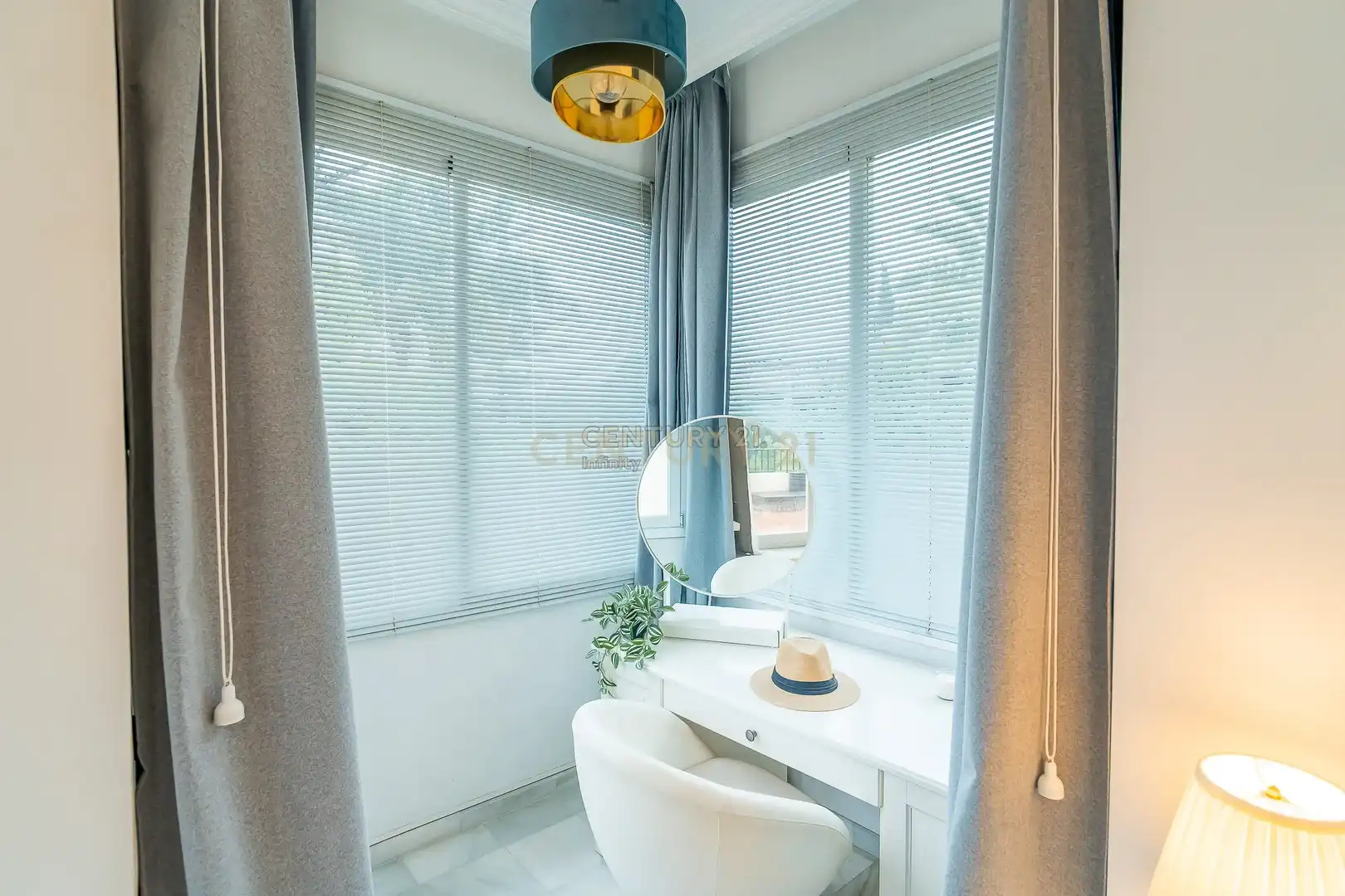 Bedroom of Houses for sale in Mijas  with Air Conditioner, Private garden and Storage room