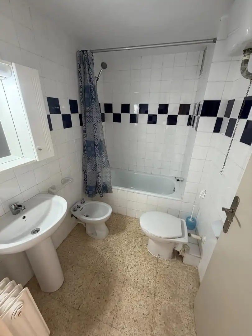Baño de Piso en venta en Banyeres del Penedès con Calefacción, Terraza y Balcón