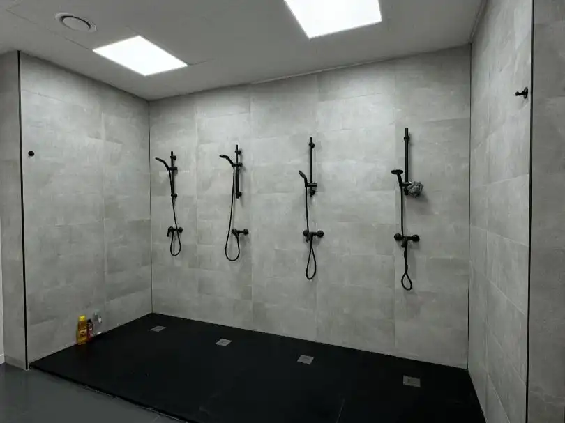 Baño de Local de alquiler en Aldaia con Aire acondicionado y Calefacción
