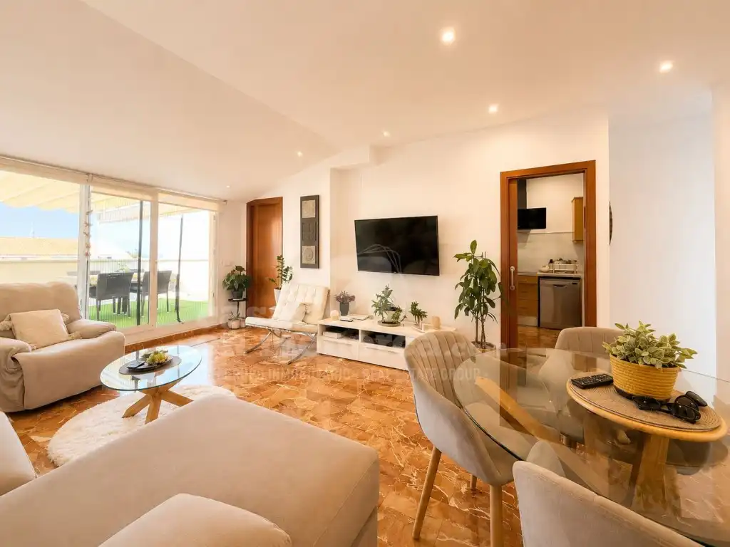 Living room of Flat for sale in Ciutadella de Menorca  with Air Conditioner and Terrace