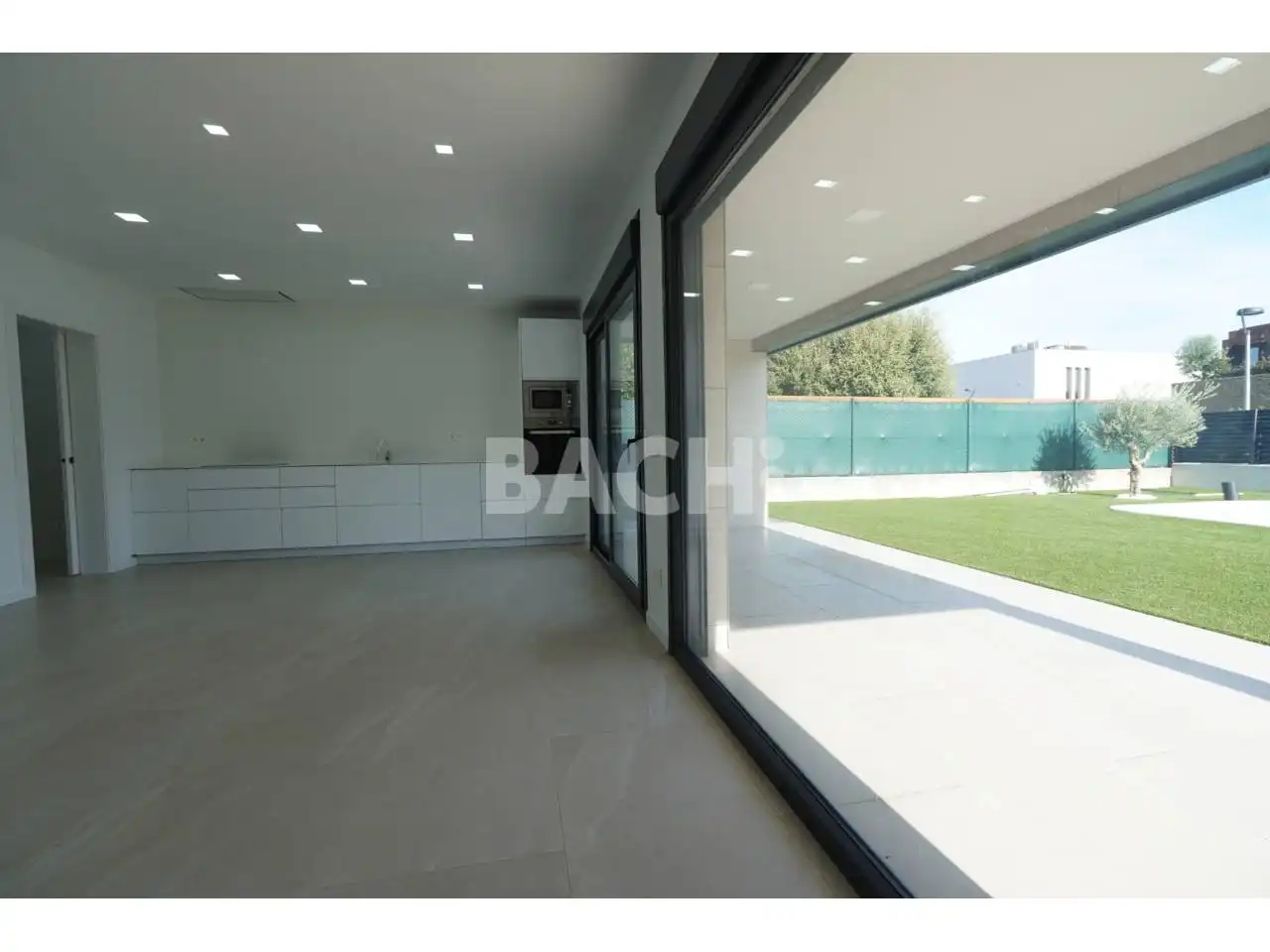 Casa con jardín en venta en Calle til·ler, imagen 11