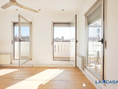 Balcony of Attic for sale in  Madrid Capital  with Air Conditioner, Heating and Terrace