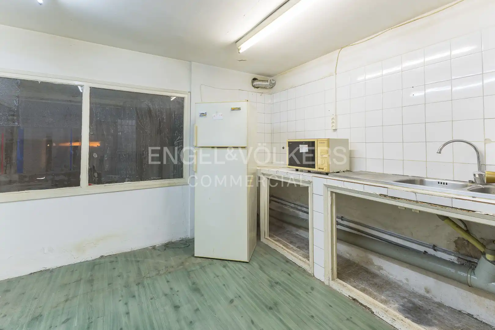 Kitchen of Commercial properties for sale in Barcelona
