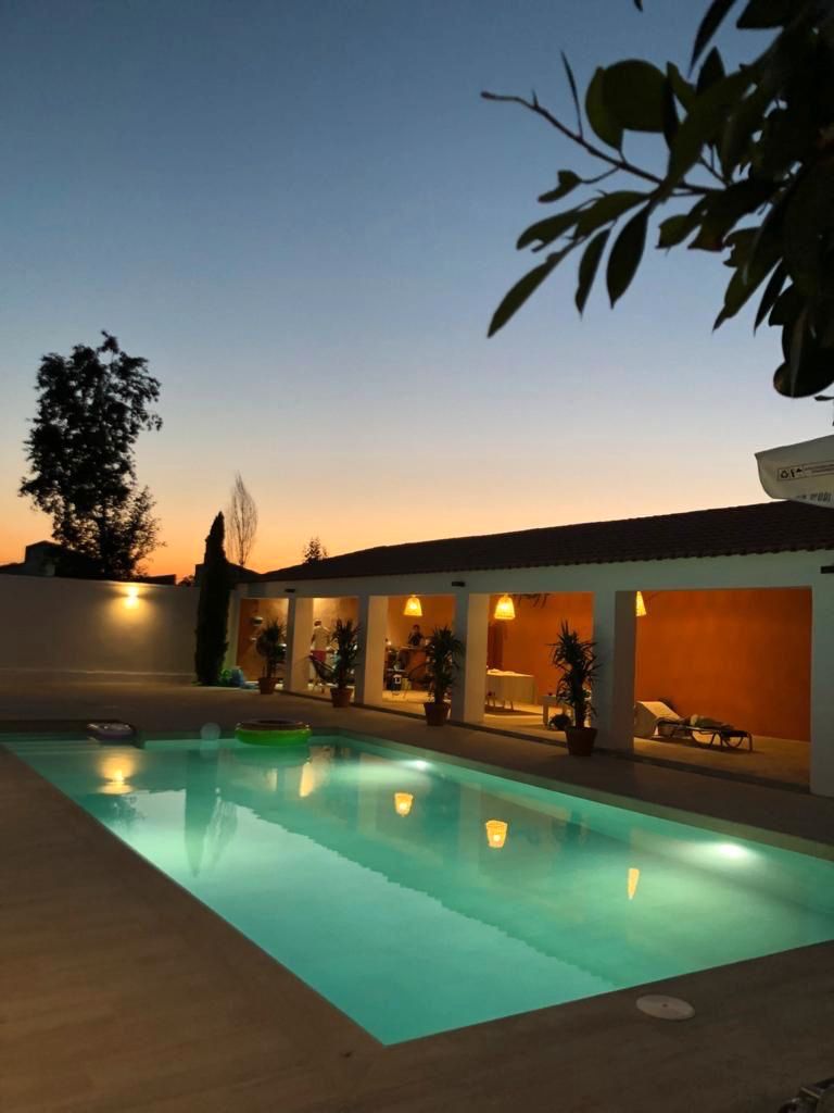 Piscina de Casa o xalet de lloguer en Madrigalejo amb Moblat