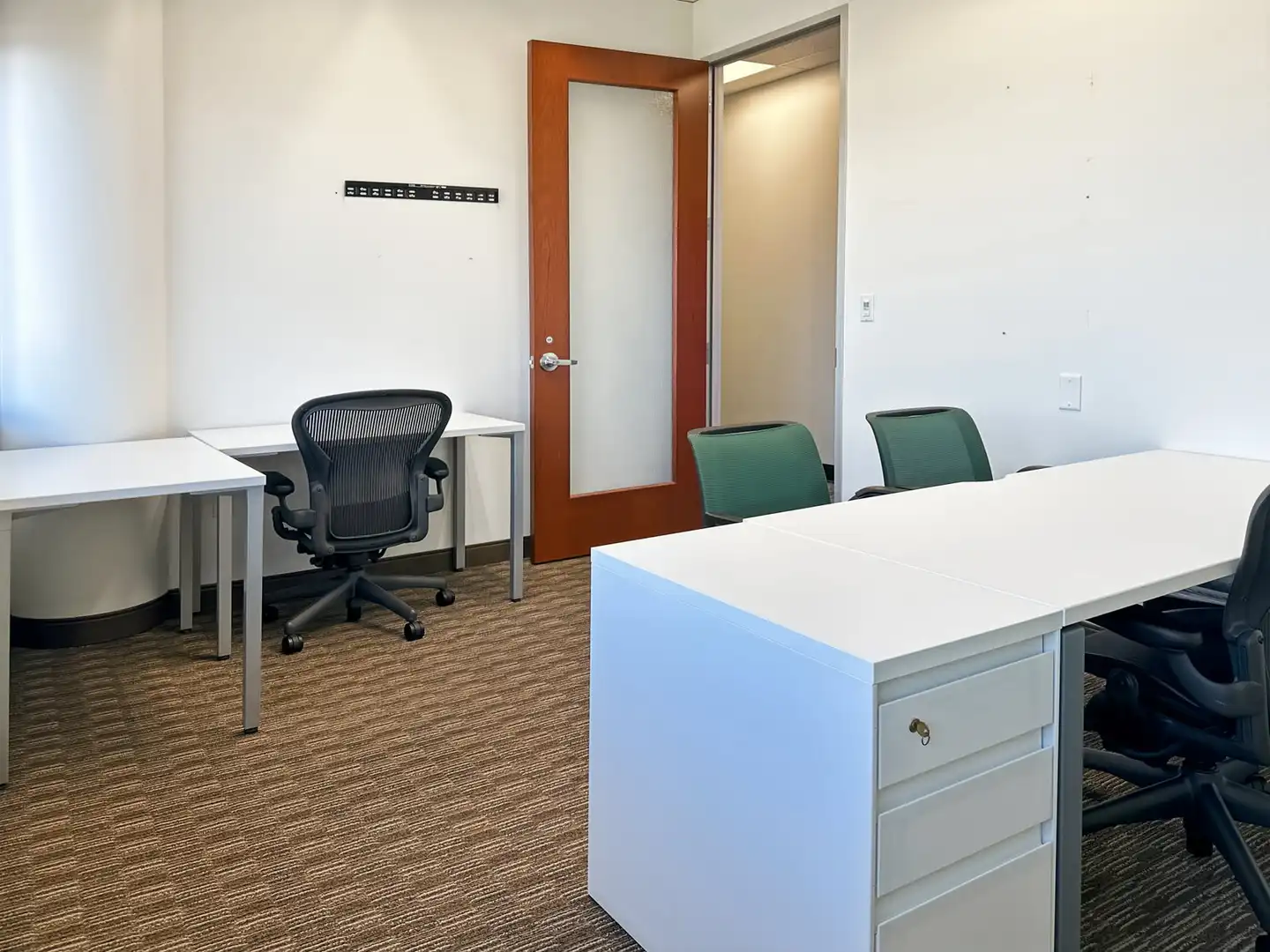 Oficina amb ascensor de lloguer a Av.Baix Llobregat 5-7, imagen 2