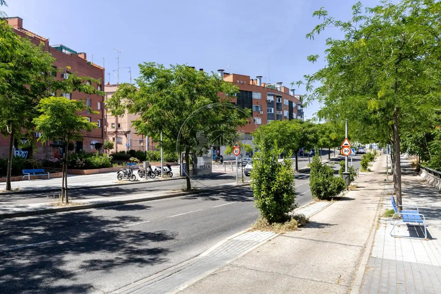 Vista exterior de Piso en venta en Madrid con Aire acondicionado y Alarma