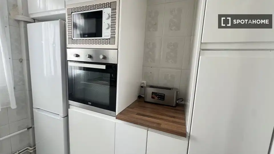 Kitchen of Flat for rent in Madrid  with Air Conditioner, Heating and Furnished