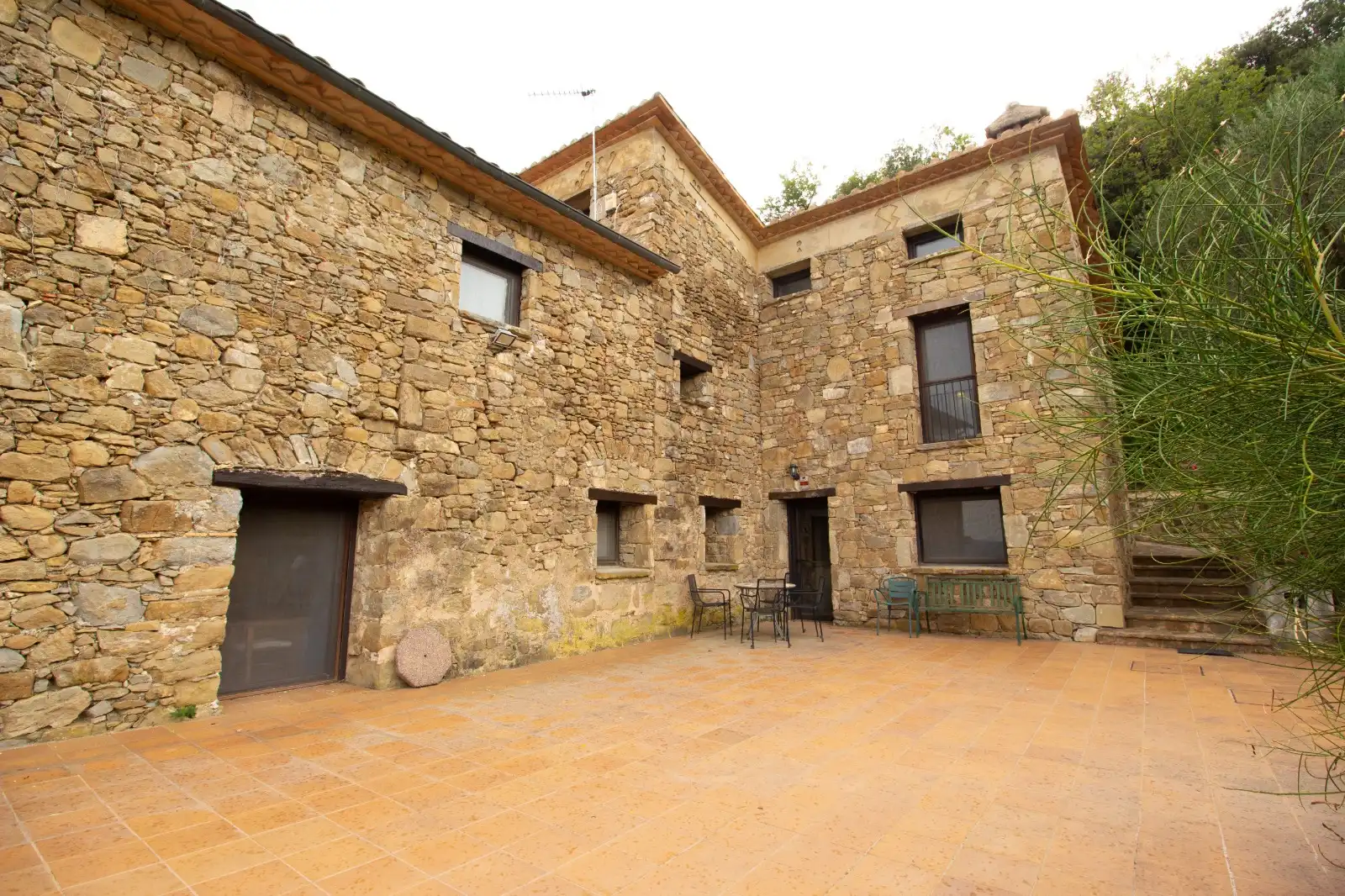 Vista exterior de Finca rústica en venda en Mieres (Girona) amb Jardí privat, Terrassa i Traster