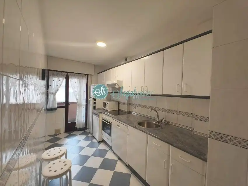 Kitchen of Flat for rent in Segovia  with Heating, Parquet flooring and Terrace
