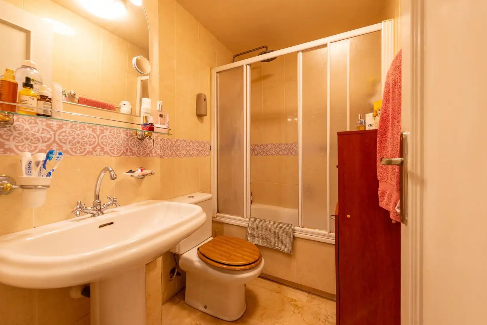 Bany de Apartament en venda en Marbella amb Terrassa