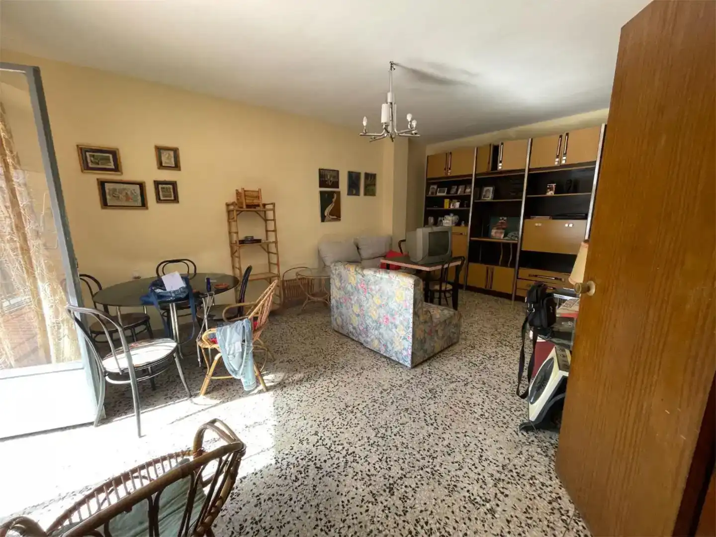 Sala de estar de Piso en venta en Villacarrillo con Amueblado y Balcón