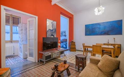 Living room of Flat for sale in  Barcelona Capital  with Air Conditioner, Heating and Storage room