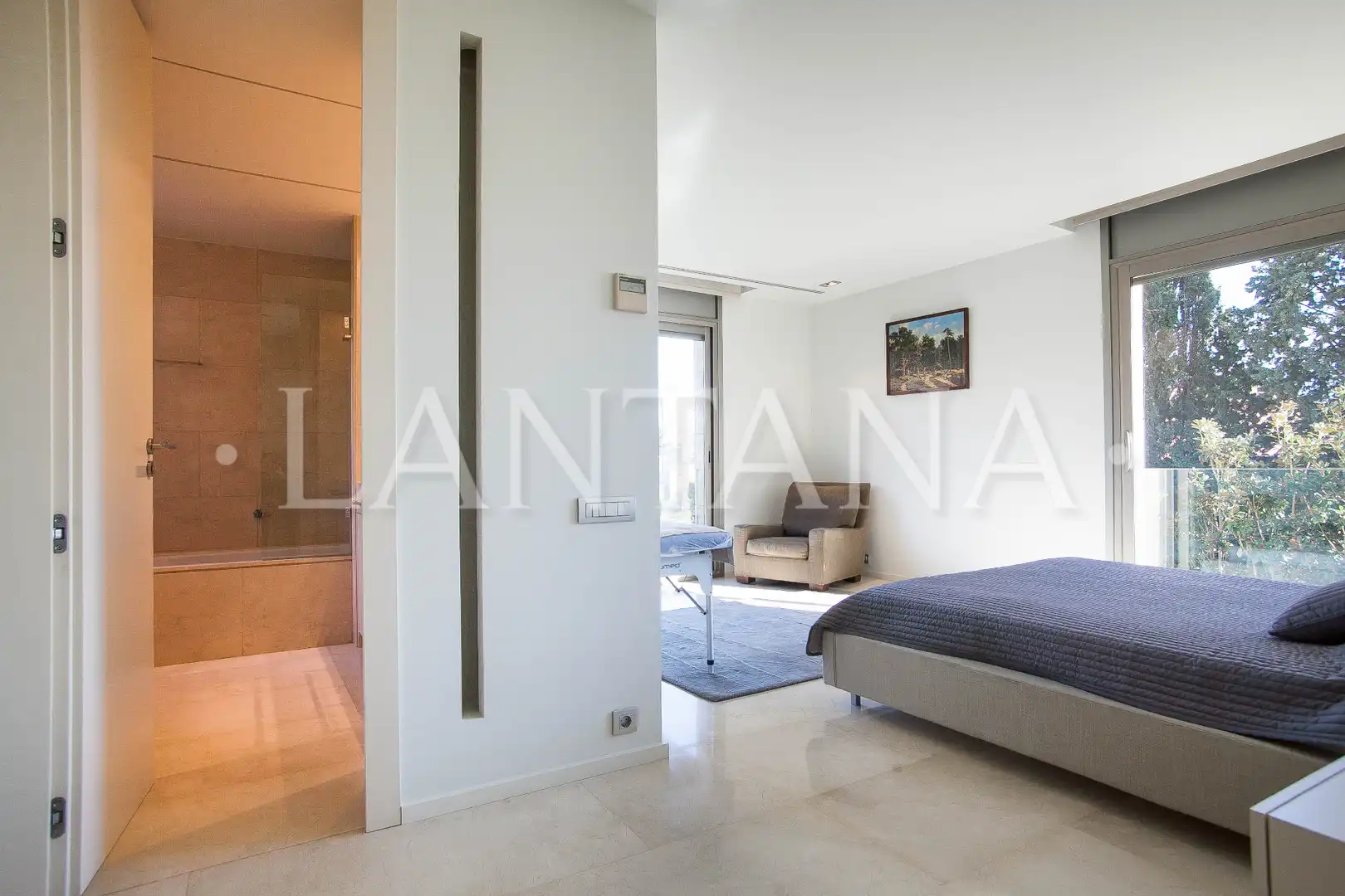 Habitación de Casa o chalet en venta en Barcelona con Aire acondicionado, Calefacción y Jardín privado