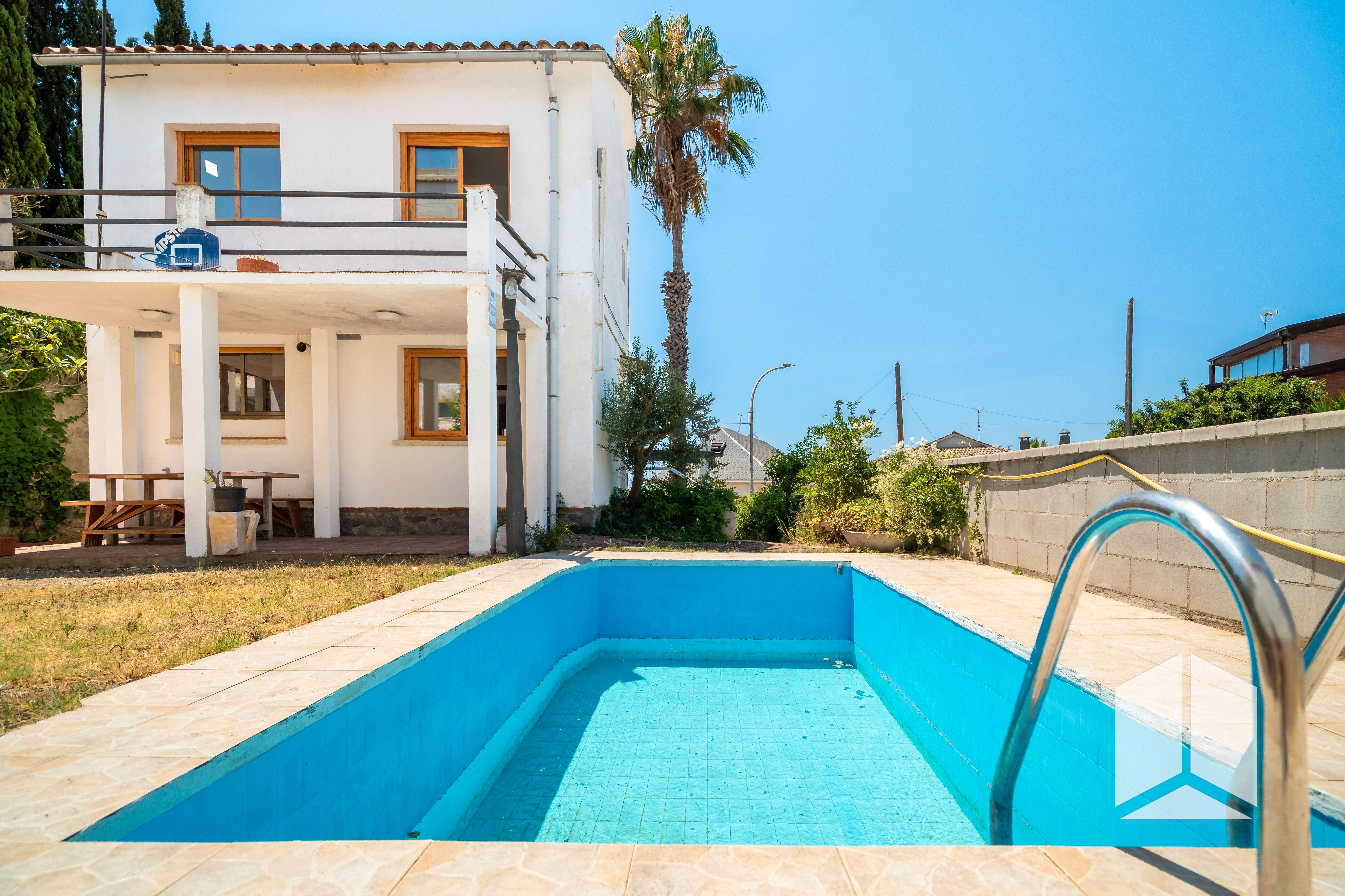 Piscina de Casa o xalet en venda en Viladecans amb Terrassa, Piscina i Balcó