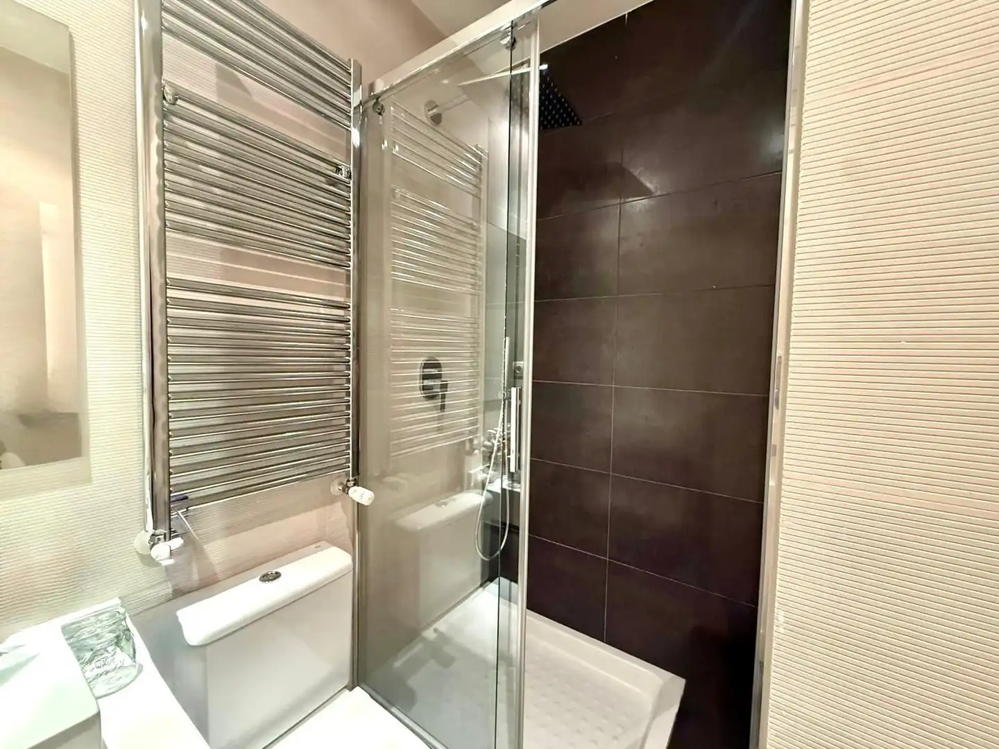 Bathroom of Duplexes for sale in Madrid  with Air Conditioner, Heating and Storage room