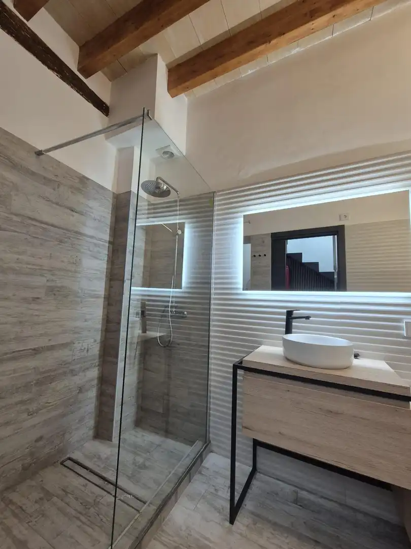 Bathroom of Attic for rent in  Palma de Mallorca  with Air Conditioner, Heating and Terrace