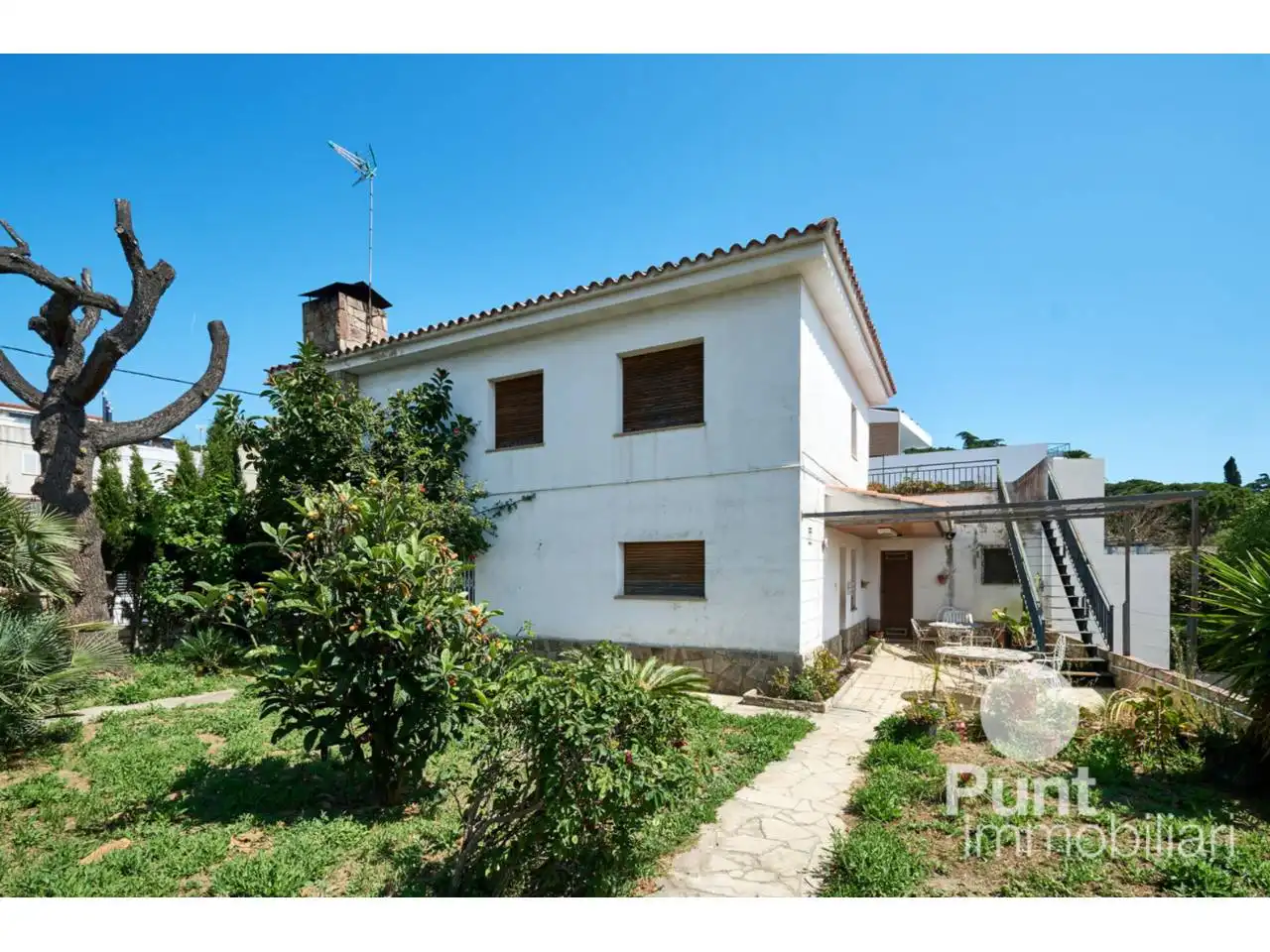 Vista exterior de Casa o chalet en venta en Premià de Dalt con Piscina