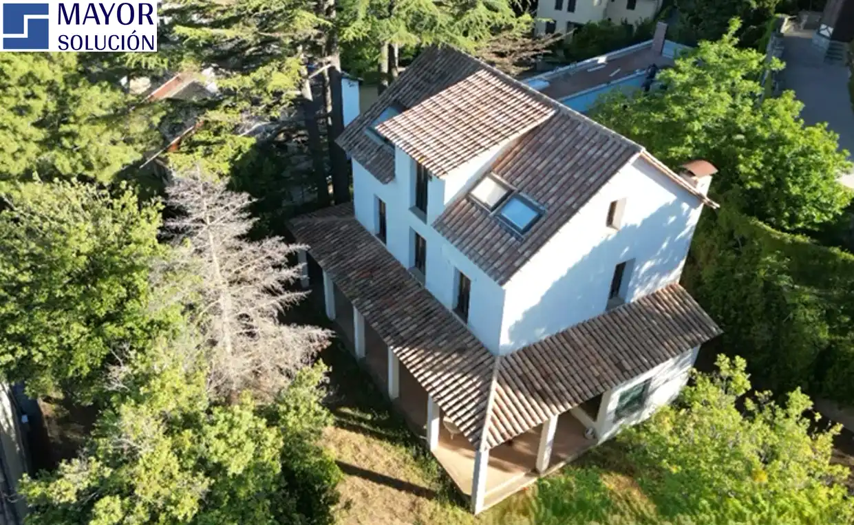 Villa avec terrasse à vendre à Passatge de Sant Jordi 4