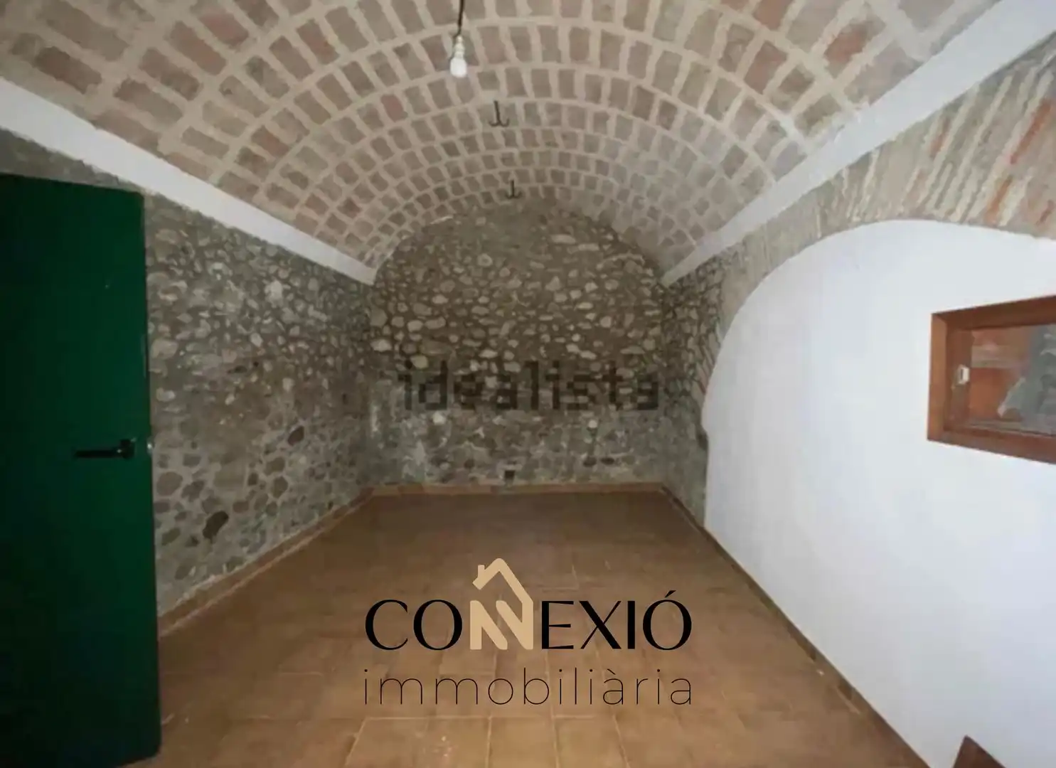 Buildings for sale in Bàscara