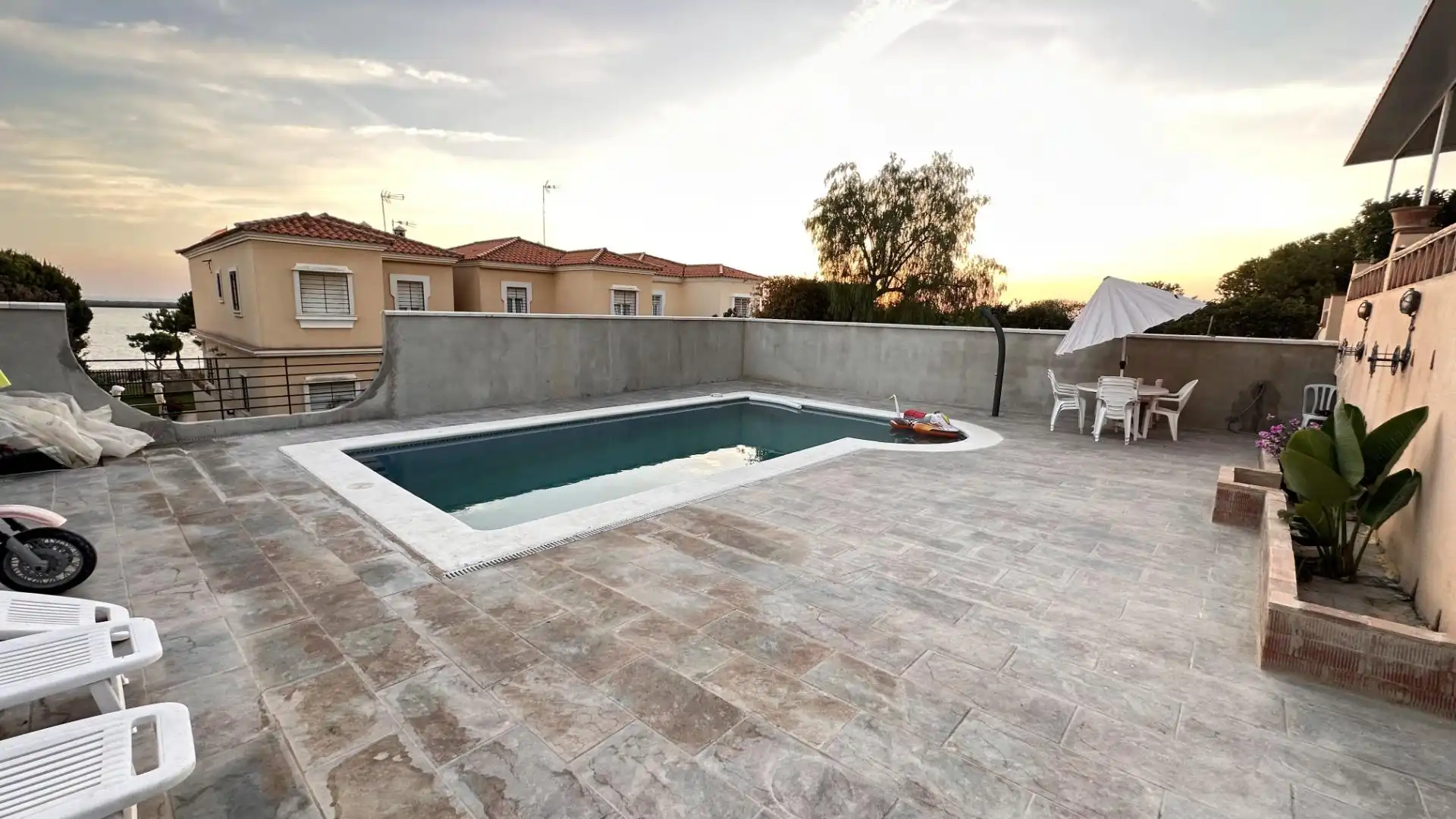 Piscina de Casa o chalet en venta en Mazagón con Aire acondicionado, Calefacción y Jardín privado