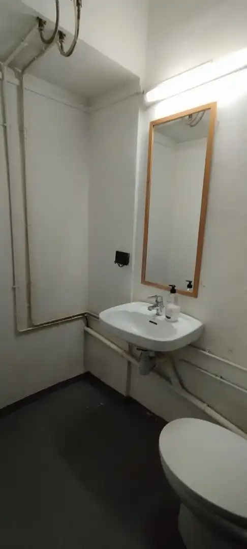 Bany de Oficina en venda en Barcelona
