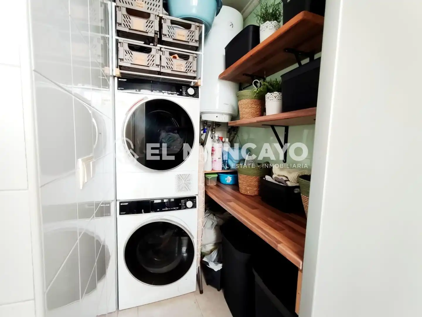 Kitchen of Apartments for sale in Dolores  with Air Conditioner, Heating and Storage room