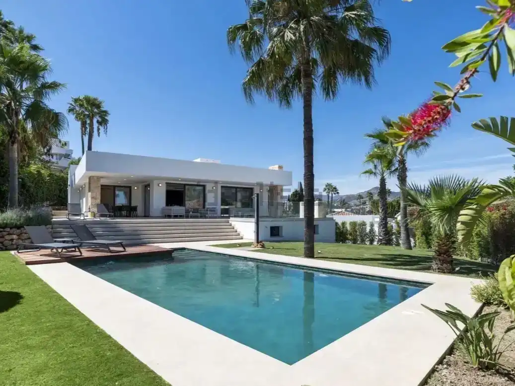 Vista exterior de Piso en venta en Vilanova i la Geltrú con Aire acondicionado, Piscina y Balcón