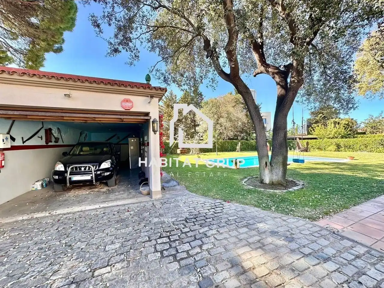 Parking de Casa o chalet en venta en Castellbisbal con Aire acondicionado, Jardín privado y Trastero
