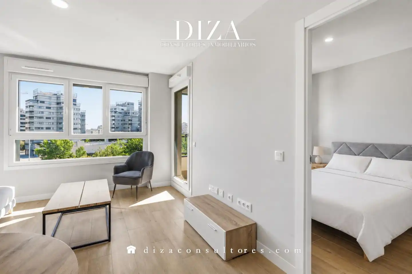 Bedroom of Flat for rent in Madrid  with Air Conditioner, Heating and Terrace
