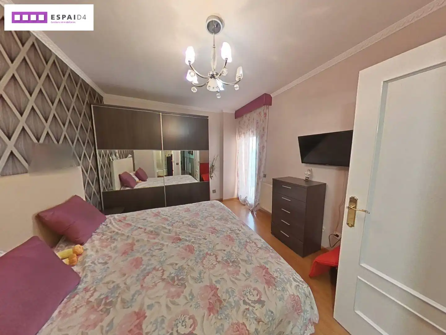 Habitación de Dúplex en venta en Ripollet con Aire acondicionado, Calefacción y Parquet