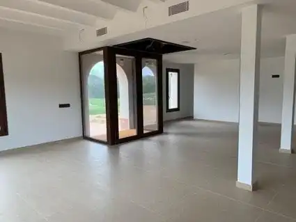 Edificio en venta en Vidreres